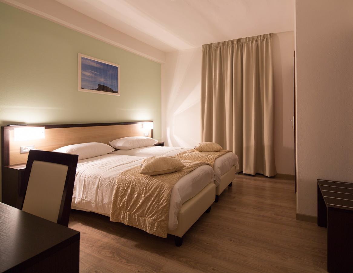 Albergo Ristorante Bismantova Кастельново-не-Монти Экстерьер фото
