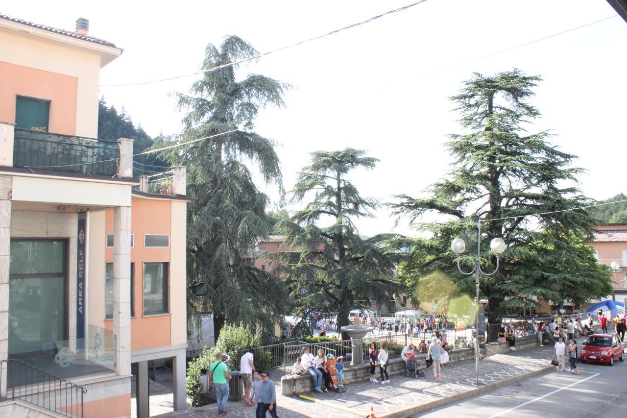 Albergo Ristorante Bismantova Кастельново-не-Монти Экстерьер фото